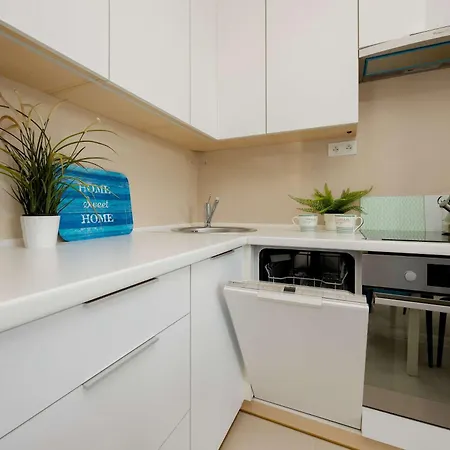 Cosy With Smart Tv By Renters Apartment *