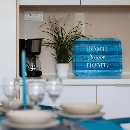 Cosy With Smart Tv By Renters Apartment Warsaw