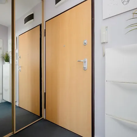 Apartment Cosy With Smart Tv By Renters