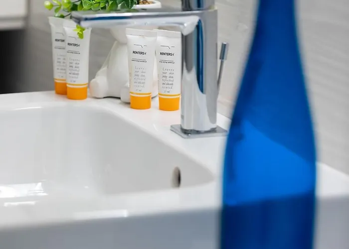 Cosy With Smart Tv By Renters Apartman *