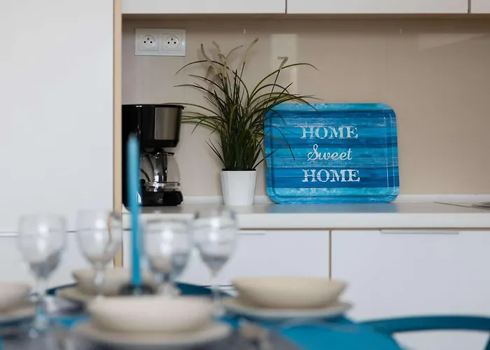 Cosy With Smart Tv By Renters Apartman Varsó