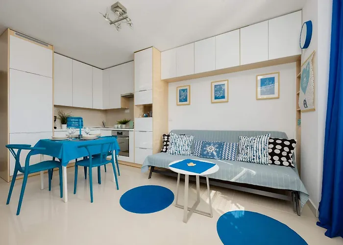 Cosy With Smart Tv By Renters Apartman Varsó